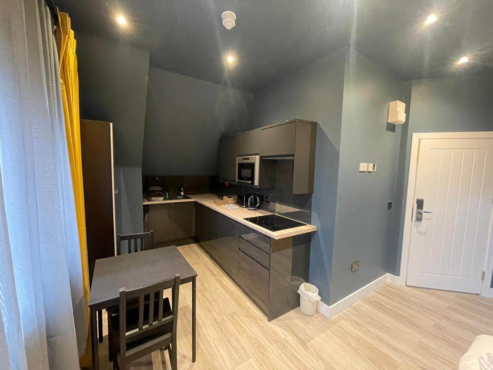 Sky City Apartments Coventry Bagian luar foto