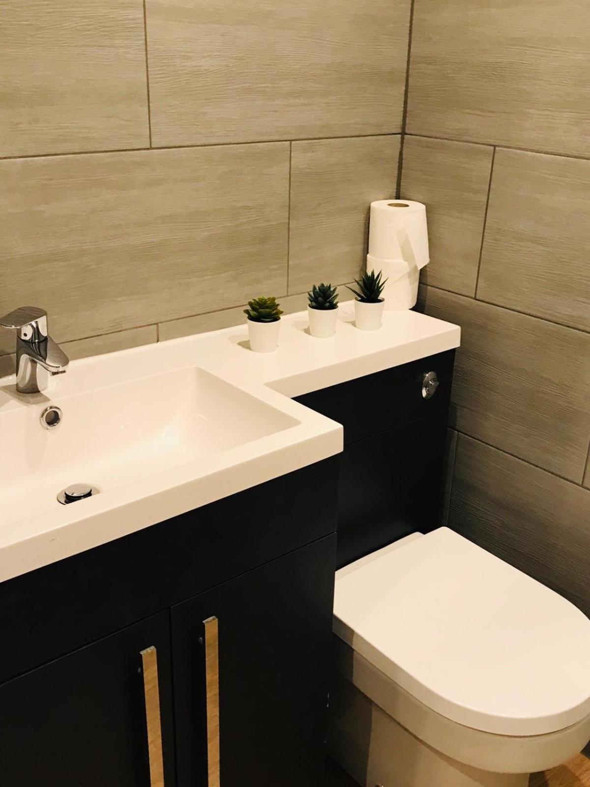 Sky City Apartments Coventry Bagian luar foto