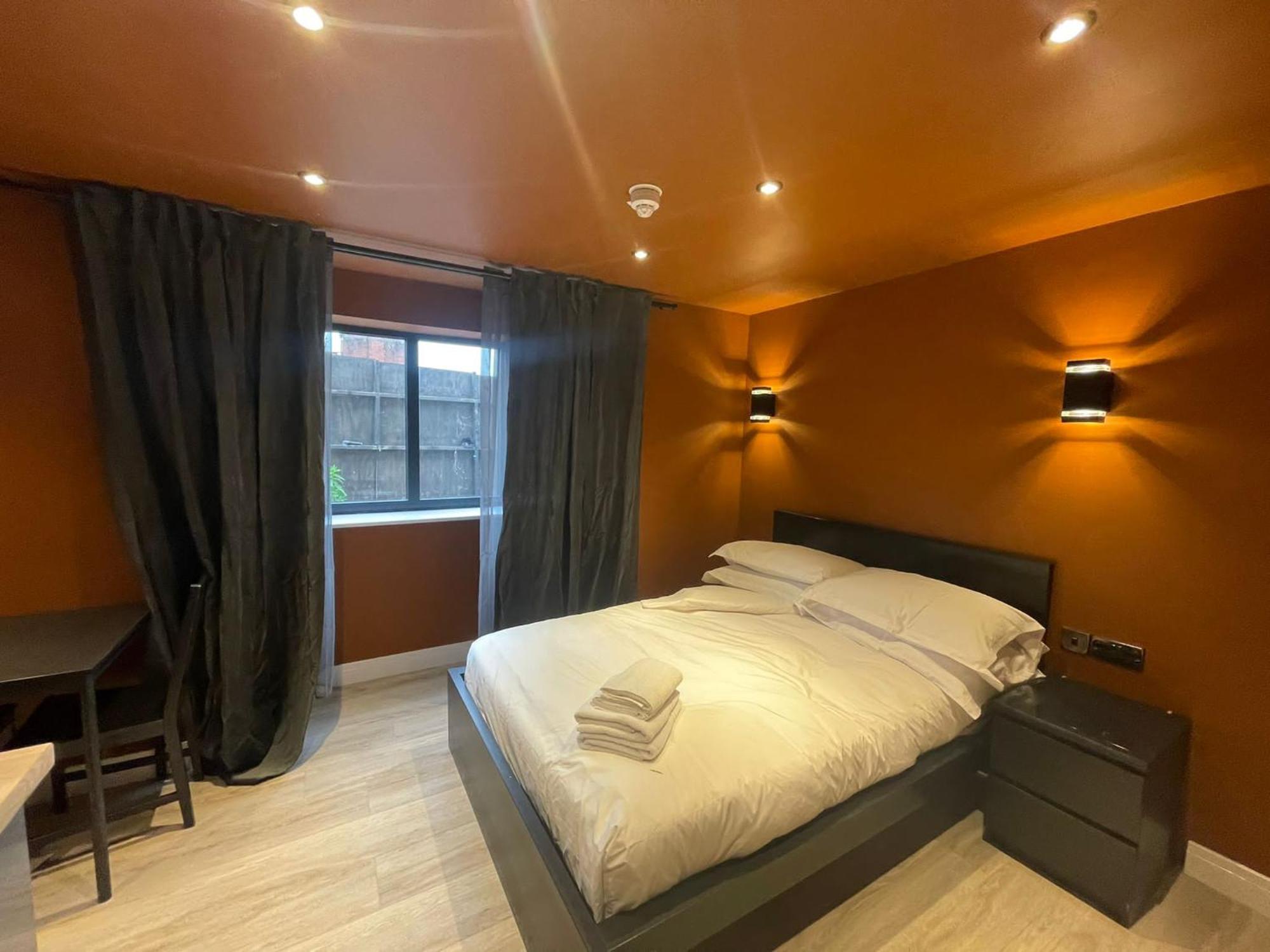 Sky City Apartments Coventry Bagian luar foto